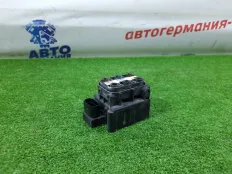 Блок клапанов пневмоподвески Mercedes C220 2015 A0993200058 W205 651.921