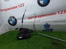 Замок двери Mercedes C220 2015 A0997309200 W205 651.921, задний правый