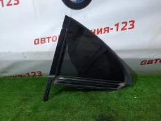 Форточка двери Mercedes C220 2015 A2057306100 W205 651.921, левая