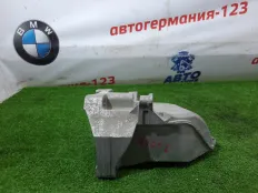 Кронштейн двигателя Mercedes C220 2015 A6512234204 W205 651.921, левый