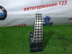 Педаль газа Mercedes C220 2015 A2053000104 W205 651.921