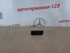 Кнопка открывания багажника Mercedes GLK300 2009 A2047500193 X204 272.948