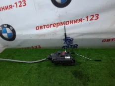 Замок двери Mercedes C220 2015 A0997206401 W205 651.921, передний левый