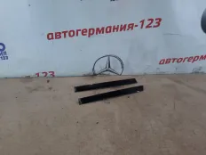 Накладка двери Mercedes C220 2015 A2057300319 W205 651.921, задняя