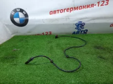 Датчик ABS Mercedes C180 2012 A2045400317 W204 271.820, задний