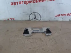 Камера переднего вида Mercedes C180 2014 A2229003707 W205 274.910