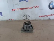 Подушка двигателя Mercedes V220 2016 A4472410013 W447 651.950, правая