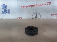 Эластичная муфта карданного вала Mercedes E300 2009 A2104110415 W212 272.952