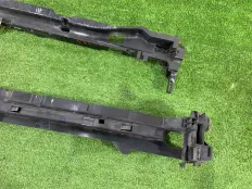 Кронштейн радиатора Mercedes C180 2014 A0995042218 W205 274.910