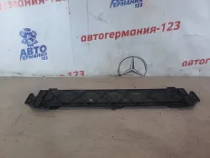 Кронштейн радиатора BMW 530 2011 17517804619 F07