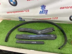 Уплотнение капота Mercedes GLK300 2009 A2046200096 X204 272.948