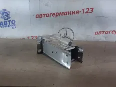 Кронштейн усилителя бампера Audi A4 2010 8K0807134C B8, передний левый
