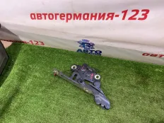 Петля капота BMW 320 2013 41617286343 F30 N20B20B, левая