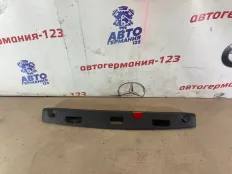 Обшивка крышки багажника Mercedes E300 2011 A21275012939051 W212