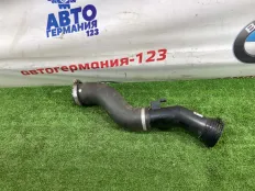 Патрубок интеркулера BMW 118i 2015 13717597588 F20 N13B16
