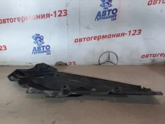 Защита антигравийная Mercedes GL450 2006 A1646101608 X164 273.923, задняя правая