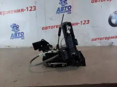 Замок двери Mercedes E300 2009 A2047202135 W212 272.952, передний левый