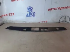 Накладка крышки багажника Mercedes S class 2006 A2217580108 W221