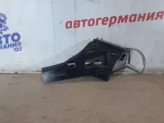 Кронштейн бампера Mercedes A180 2018 A1768850163 W176 270.910, передний левый