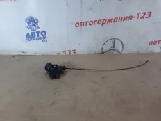 Замок двери багажника Mercedes C200 2011 A2047500185 W204 271.860