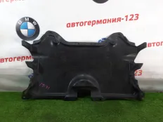 Защита двигателя Mercedes E300 2009 A2045202823 W212 272.952