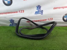 Уплотнитель двери Mercedes A180 2018 A1766920176 W176 270.910, задний правый