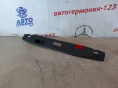 Накладка двери багажника Mercedes C200 2011 A2047580002 W204