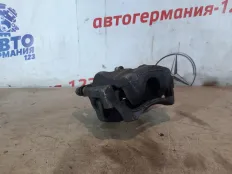 Суппорт тормозной Mercedes A180 2018 A0004216881 W176 270.910, передний правый