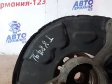 Ступица Mercedes GLK300 2009 A2043322901 X204 272.948, передняя левая
