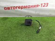 Активатор лючка бензобака Mercedes C180 2013 A2048990050 W204 271.820