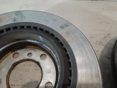 Диски тормозные BMW 116 2014 34216792227 F20 N13B16, задние