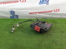 Блок предохранителей Mercedes C200 2011 A2075400150 W204 271.860