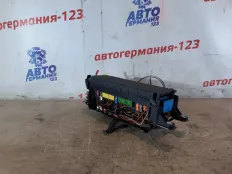 Блок предохранителей Mercedes V220 2016 A4475404326 W447 651.950