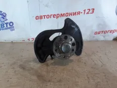 Ступица Mercedes C180 2013 A2043320201 W204 271.820, передняя правая