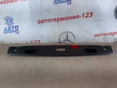 Накладка крышки багажника Mercedes E300 2009 A21275012939051 W212 272.952