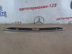 Накладка крышки багажника Mercedes C200 2011 A2047402293 W204 271.860