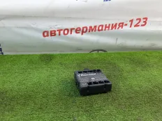 Блок управления дверьми Mercedes V220 2016 A4479008006 W447 651.950, передний правый
