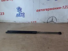Амортизатор капота Mercedes C180 2013 A2048800029 W204 271.820