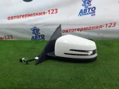 Зеркало заднего вида боковое Mercedes C200 2011 A2048103176 W204 271.860, левое