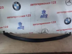 Уплотнение капота Mercedes V220 2016 A4478310042 W447 651.950