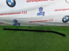 Направляющая Mercedes V220 2016 A4477660137 W447 651.950, правая