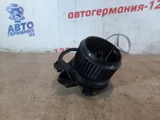 Мотор печки Mercedes A180 2018 A2469062501 W176 270.910