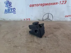 Бачок гидроусилителя Mercedes GLK300 2009 A0004602383 X204 272.948