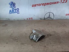 Тепловая защита Mercedes GLK300 2009 A2212411534 X204 272.948, правая