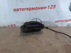 Суппорт тормозной Mercedes V220 2016 A4474200383 W447 651.950, передний правый