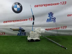 Замок двери Mercedes E300 2009 A2047202035 W212 272.952, передний правый