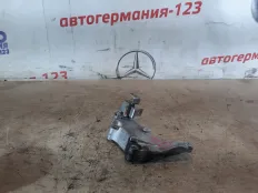 Кронштейн Mercedes V220 2016 A6510940039 W447 651.950