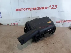 Корпус воздушного фильтра Mercedes C180 2014 A2740901701 W205 274.910