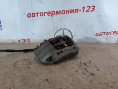 Суппорт тормозной Mercedes C180 2014 A0114219598 W205 274.910, передний левый