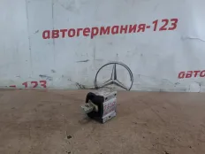 Подушка АКПП Mercedes C180 2014 A2052400818 W205 274.910